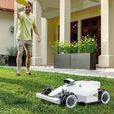 LUBA 2 AWD 1000H Robot Mower Garden Machinery with Alexa & Google Enabled with Voice Control - Image 3